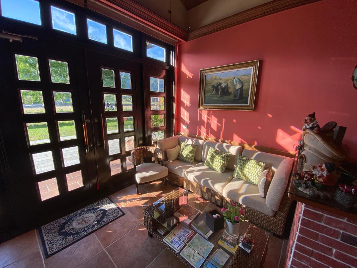 Luxembourg Hills Homestay 礁渓郷 エクステリア 写真