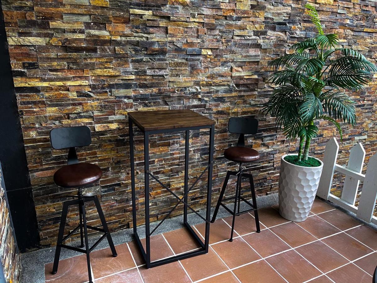 Luxembourg Hills Homestay 礁渓郷 エクステリア 写真