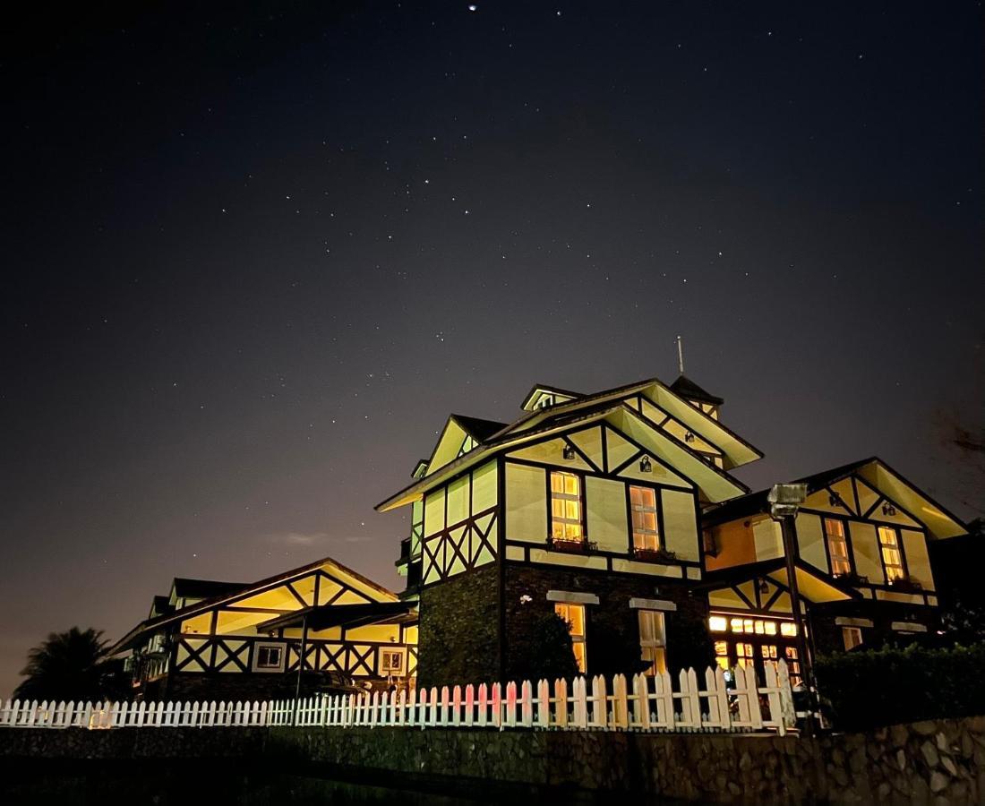 Luxembourg Hills Homestay 礁渓郷 エクステリア 写真