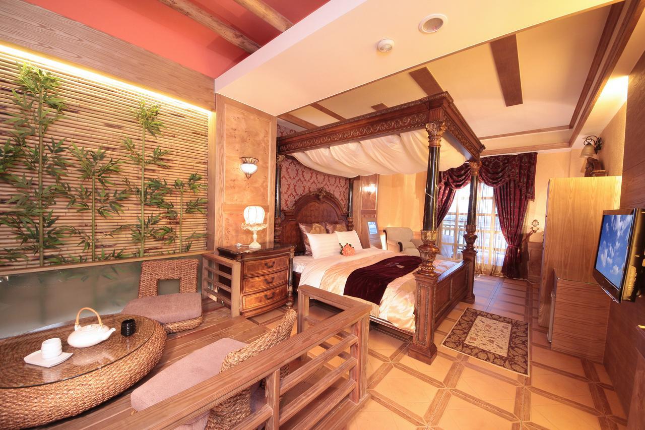 Luxembourg Hills Homestay 礁渓郷 エクステリア 写真