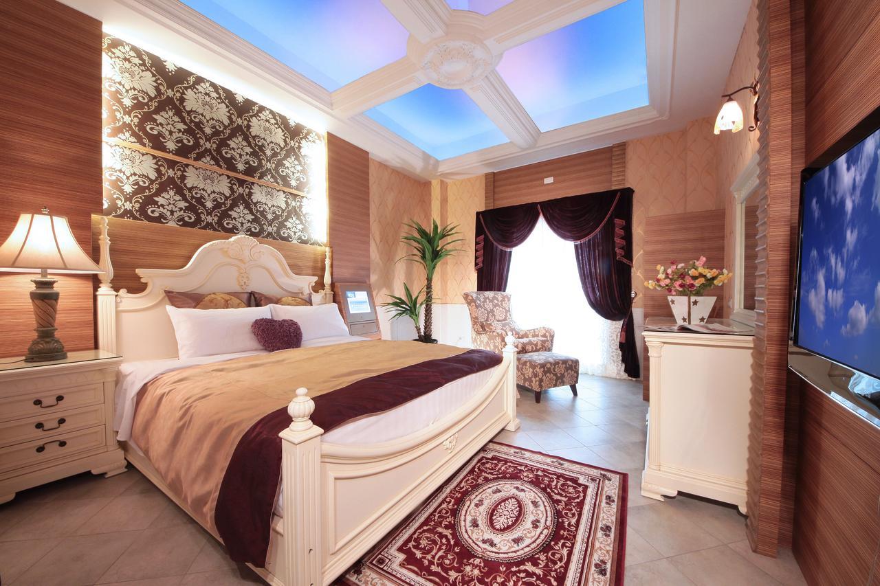 Luxembourg Hills Homestay 礁渓郷 エクステリア 写真